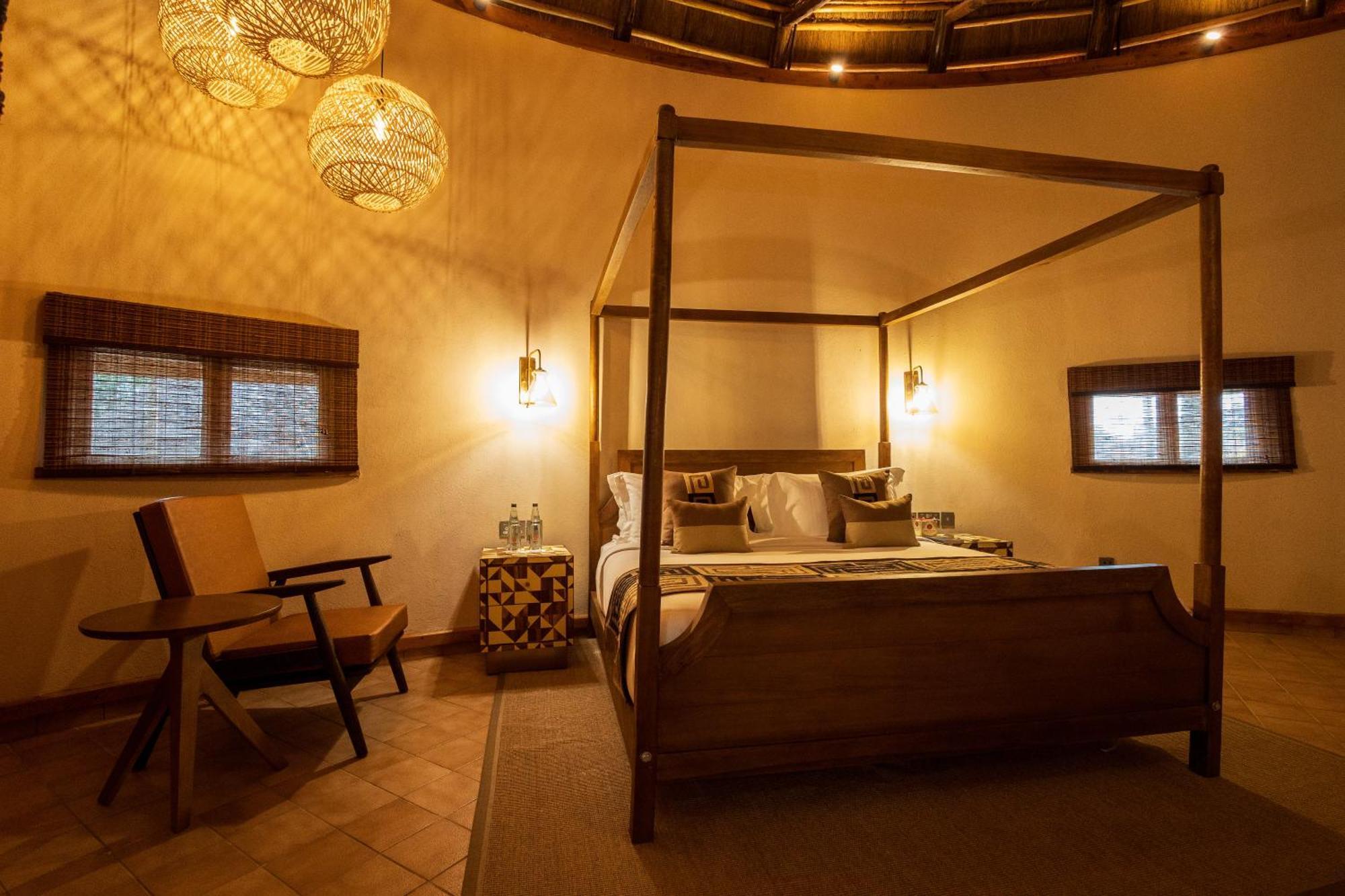 Speke Resort And Conference Center 캄팔라 외부 사진