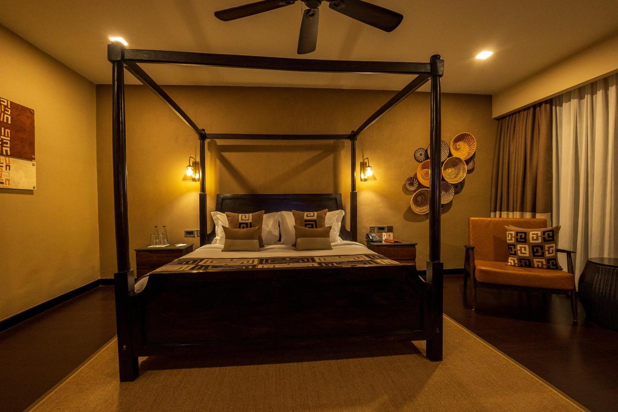 Speke Resort And Conference Center 캄팔라 외부 사진