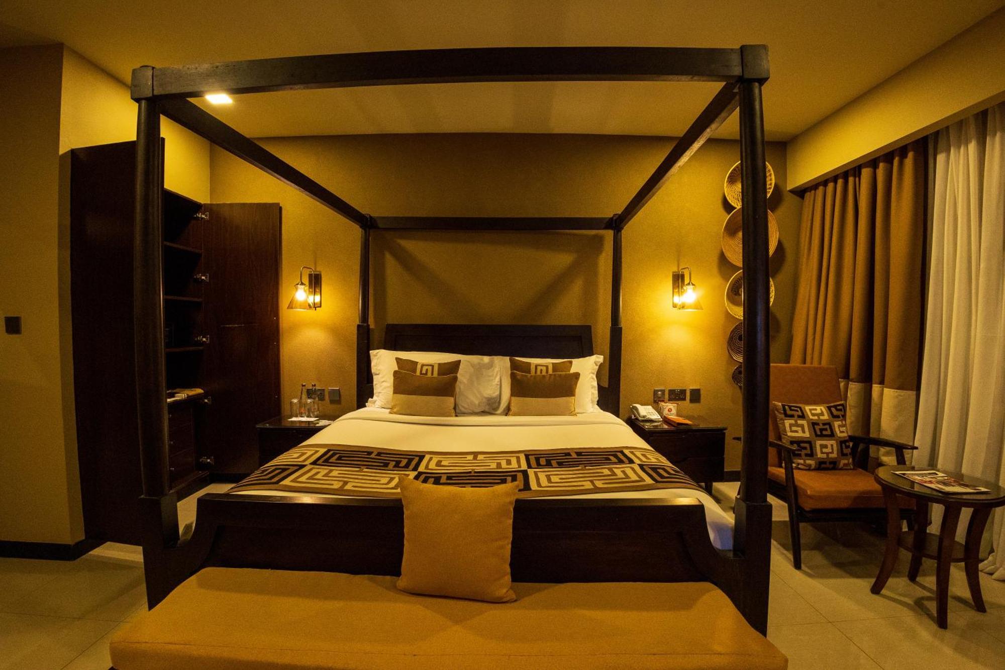 Speke Resort And Conference Center 캄팔라 외부 사진