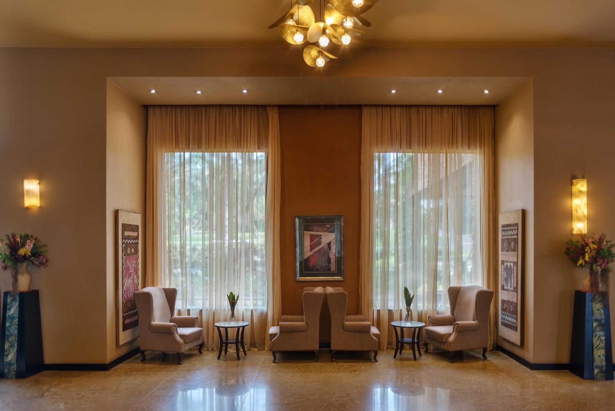 Speke Resort And Conference Center 캄팔라 외부 사진