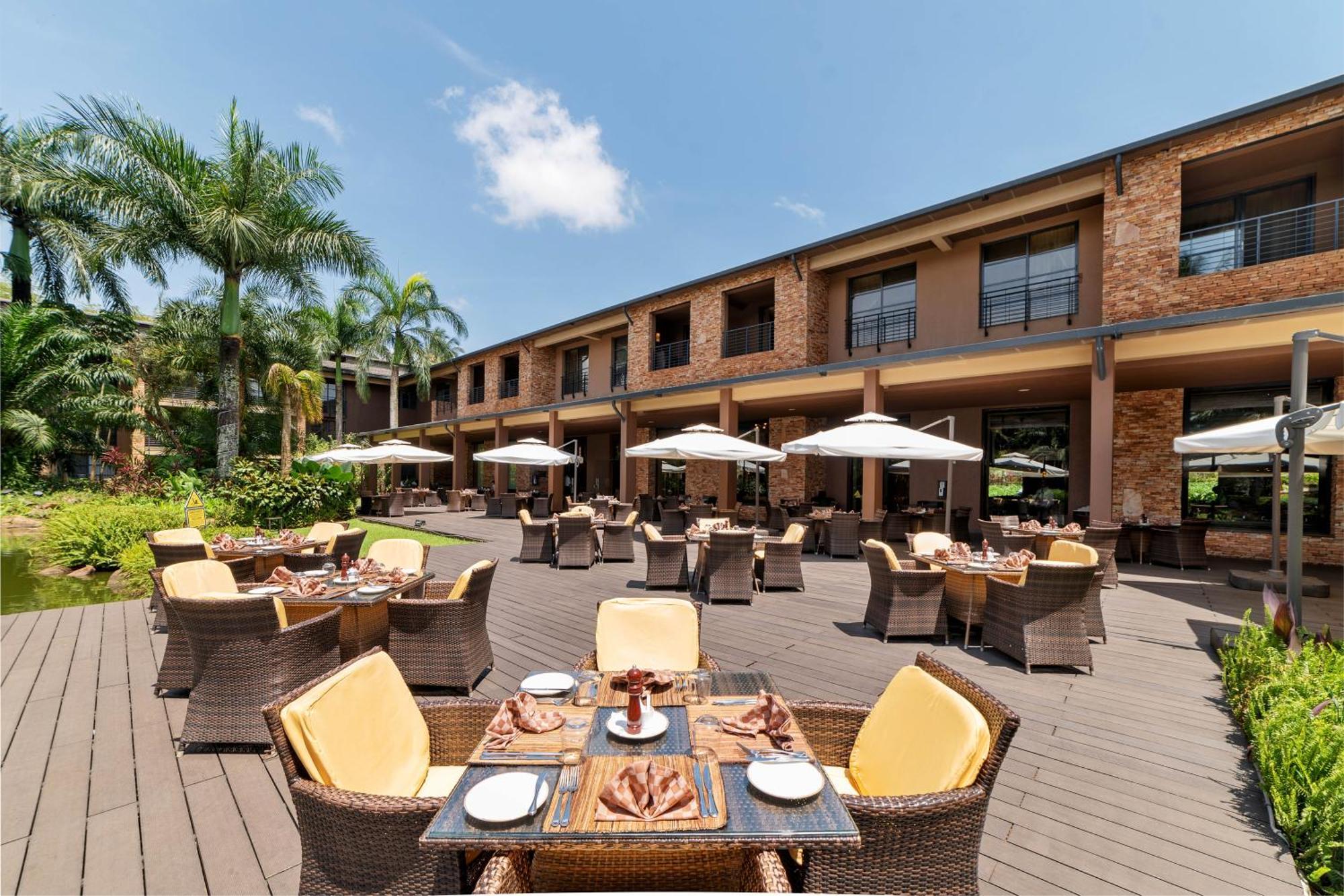 Speke Resort And Conference Center 캄팔라 외부 사진
